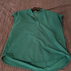 XS Figs Hunter Green Rafael top